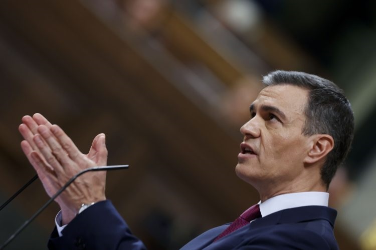 Pedro Sánchez defiende su Gobierno de coalición como “único muro” contra la ultraderecha